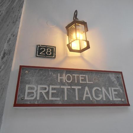 Hotel Bretagne Loutráki Buitenkant foto