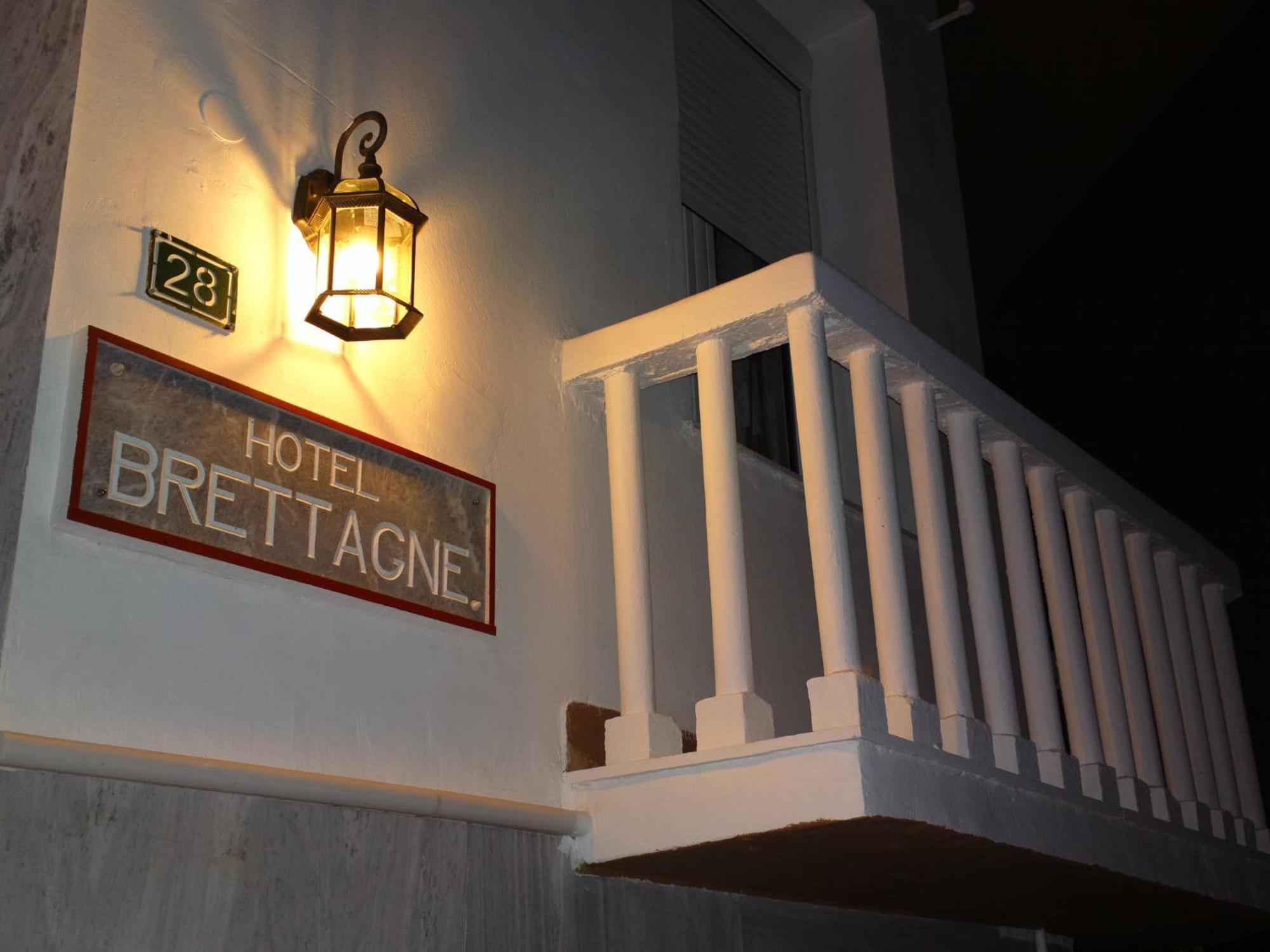 Hotel Bretagne Loutráki Buitenkant foto