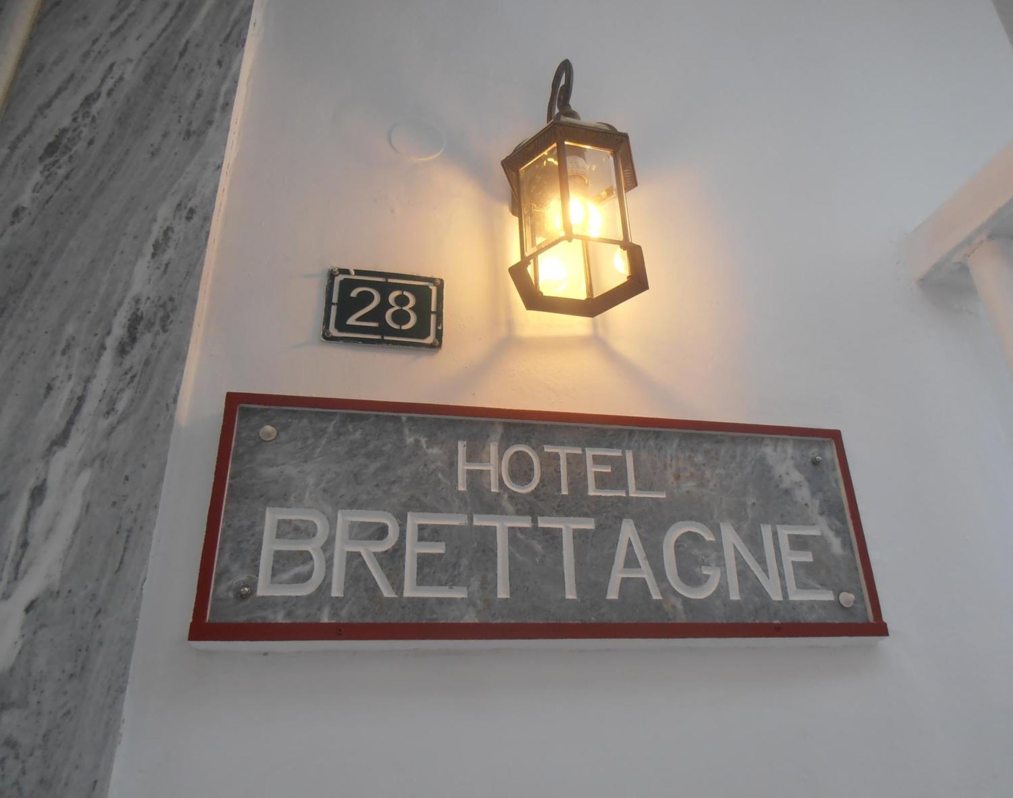 Hotel Bretagne Loutráki Buitenkant foto